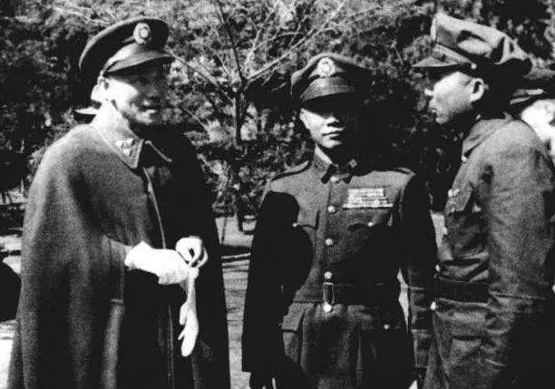 汤恩伯手下大将,打仗狂,什么都抢