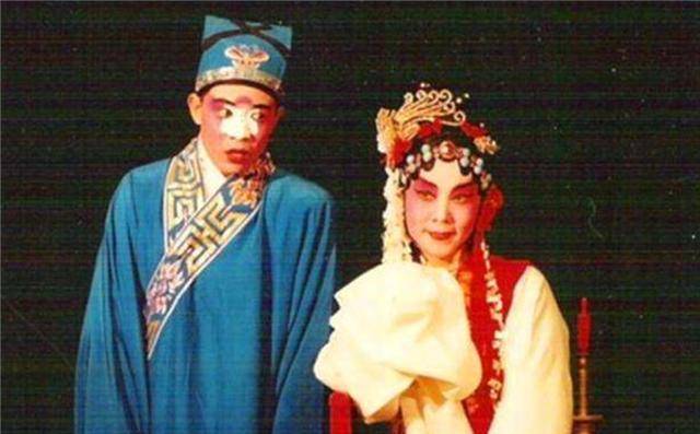 "阿庆嫂"扮演者洪雪飞:52岁命丧新疆山沟,丈夫以特殊方式怀念