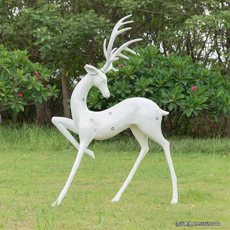 玻璃钢抽象白梅花鹿雕塑 仿真动物草坪装饰摆件