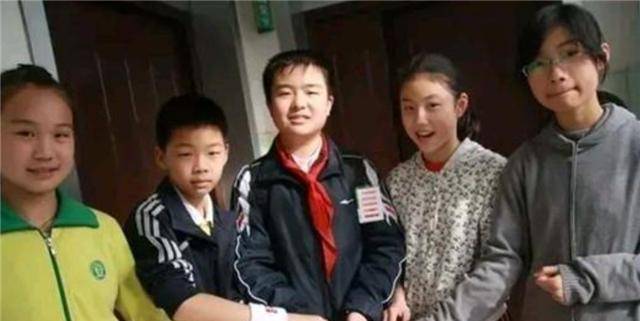 还记得"五道杠少年"黄艺博吗?现在却泯然众人,原因何在?