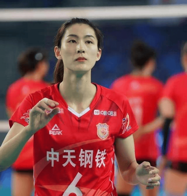 丁霞被官宣离队!澳门站或无缘首发登场,球迷:朱婷该怎么办呢?