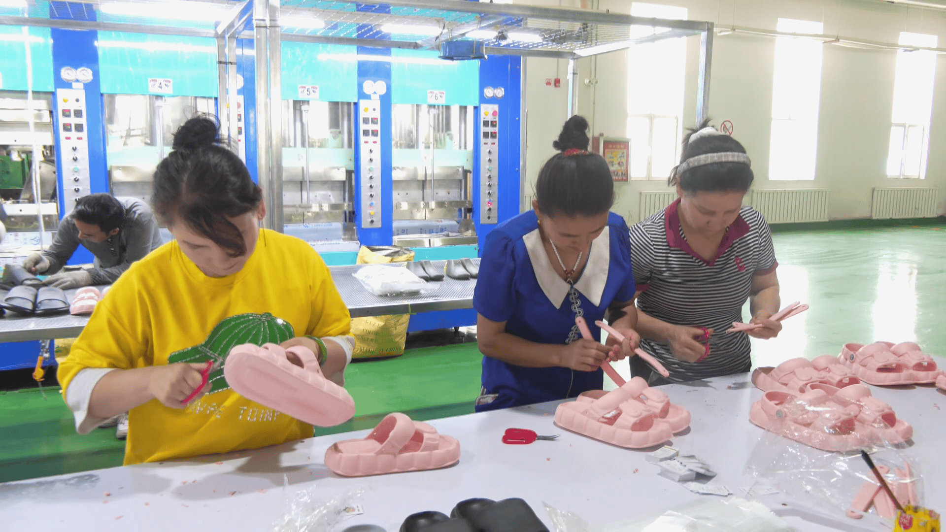 中国女鞋生产基地图片