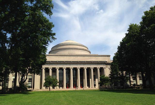 他拒绝哈佛相邀,归国任教培养79名院士,晚年却靠乞讨维持生活