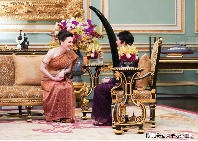 泰国王室迎来王后生日,官方发布王后最新海报,苏提达王后更换新造型