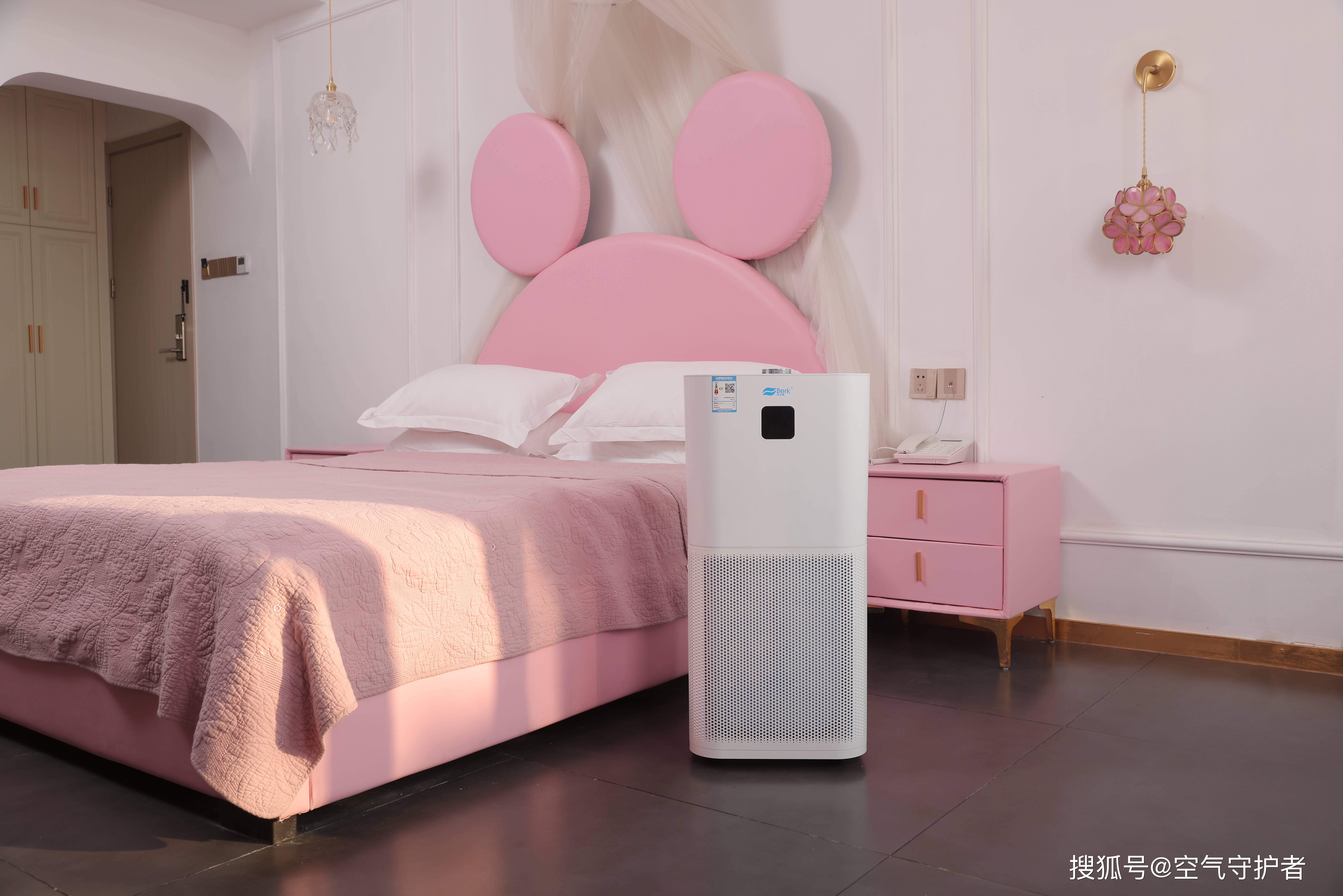 这款机子的甲醛cadr值为400m06/h,颗粒物cade值为650m06/h ,噪音