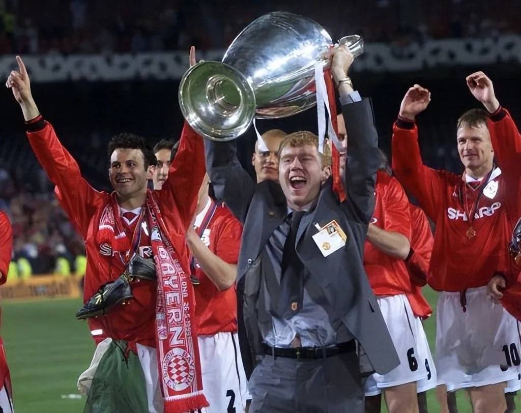 重塑曼联欧冠,英超,足总杯三冠王辉煌,曼联管理层此次调整球衣号码