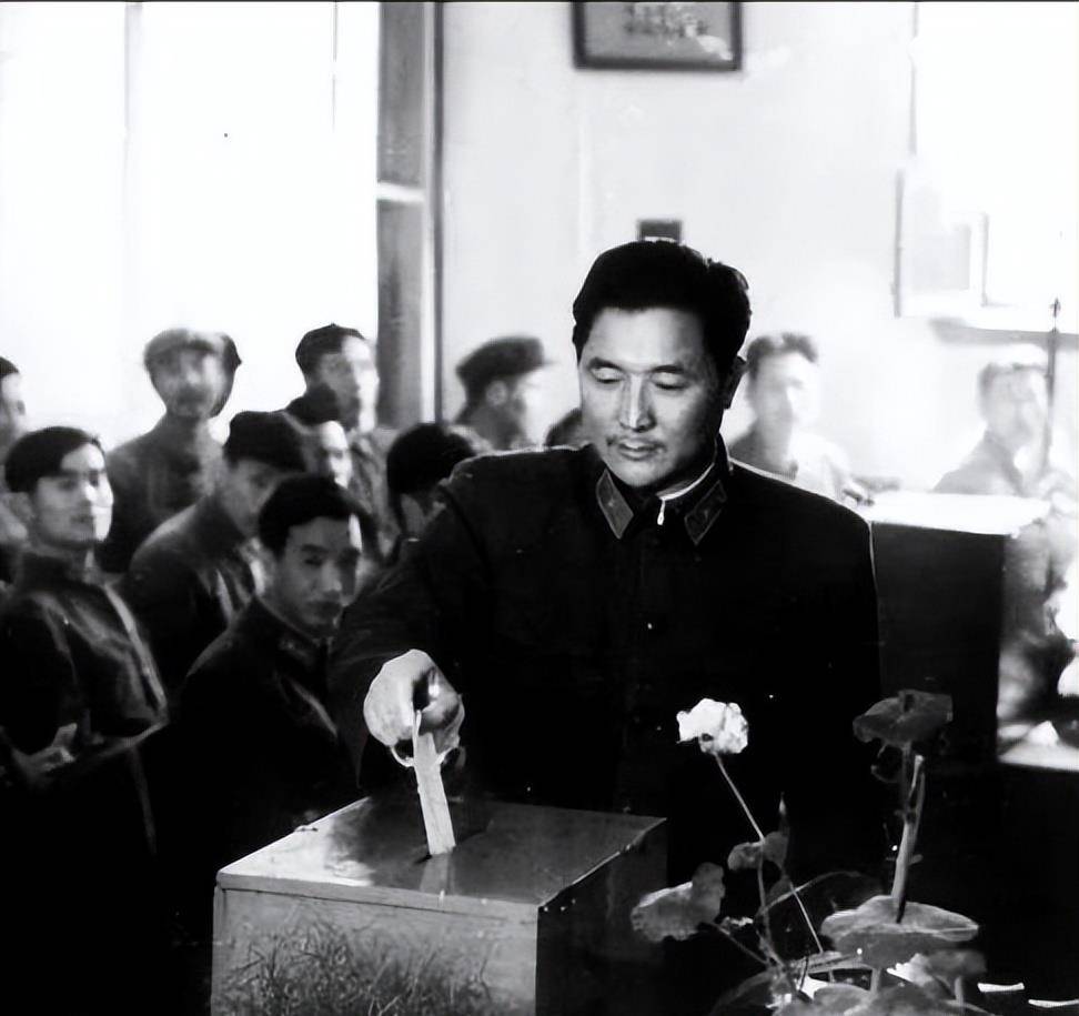 75年向守志突然接到一个电话:叶帅说了,明天去二炮上班当司令员