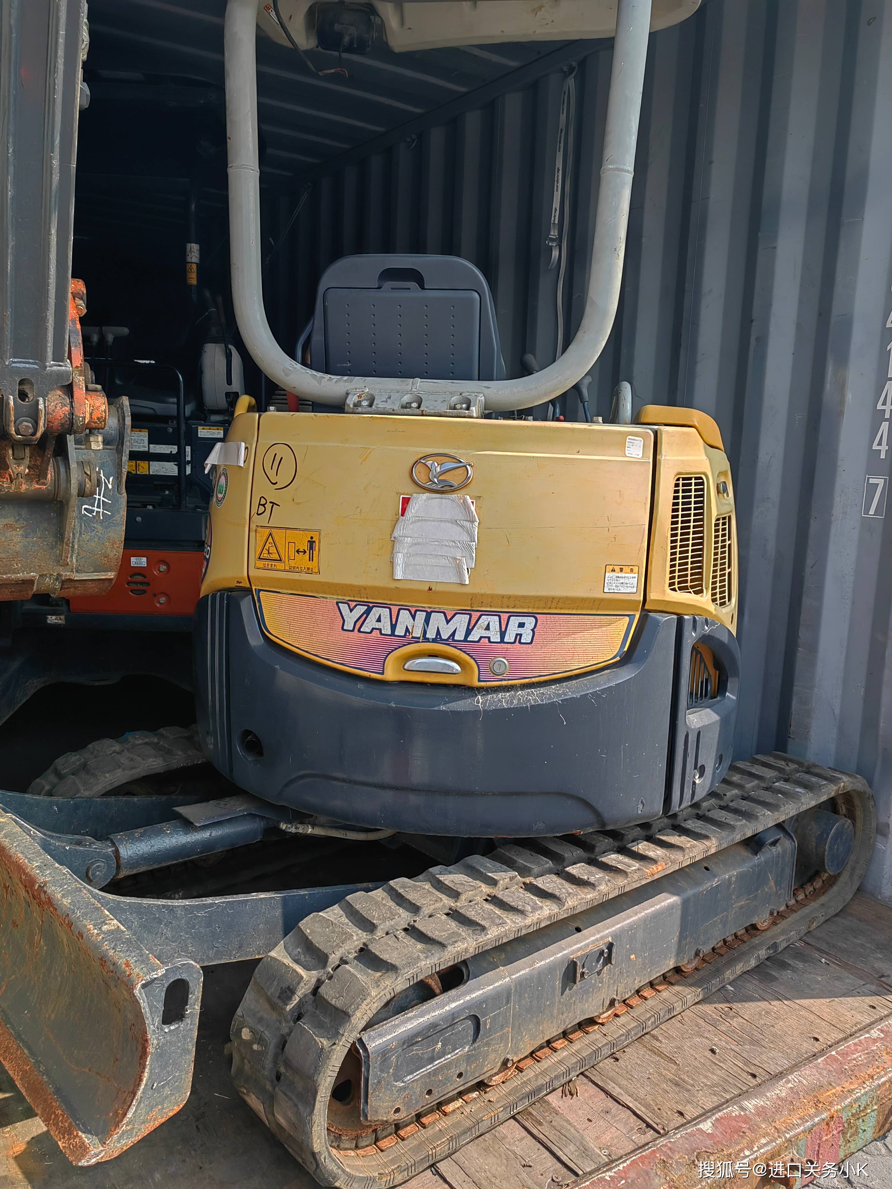 揭秘旧挖掘机进口流程及所需资料