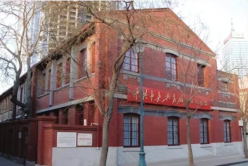 50年山东一犯人被送往北京,享受行政十八级待遇,原来是党的功臣