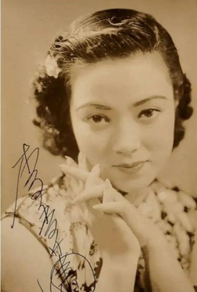 美女李香兰的传奇人生,用后半生向中国人忏悔,活到94岁