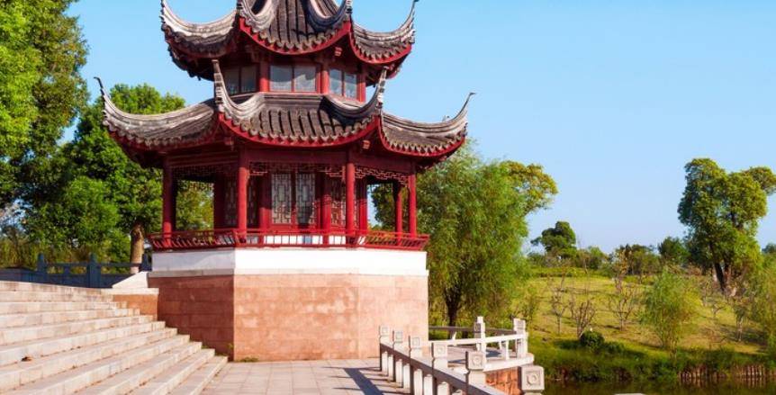 于同期全国其他地区还是相当繁荣的,特别是在对外贸易和市镇经济方面