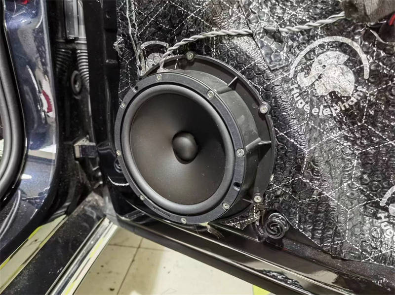 畅快的音乐享受 武汉歌德大众辉昂汽车音响改装