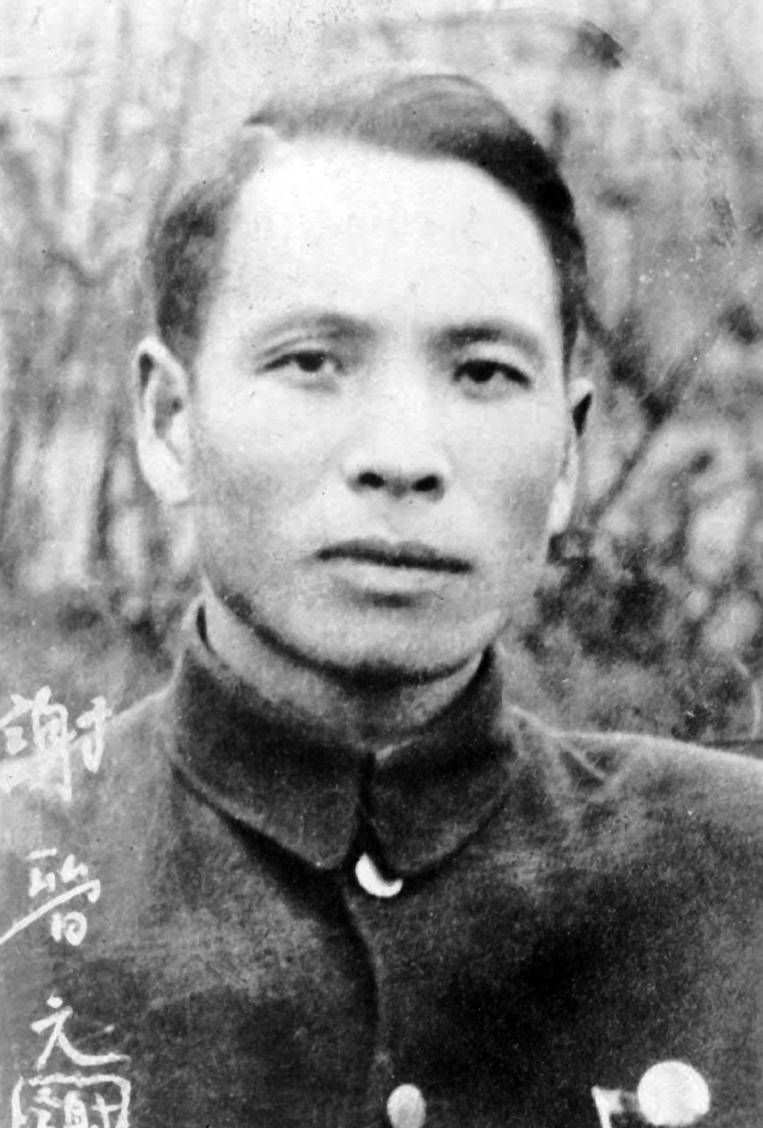 抗战英雄谢晋元:送别怀孕妻子,他率八百壮士血战四行仓库