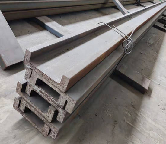 叉车用热轧门架型钢,打造坚固稳定的叉车龙门架