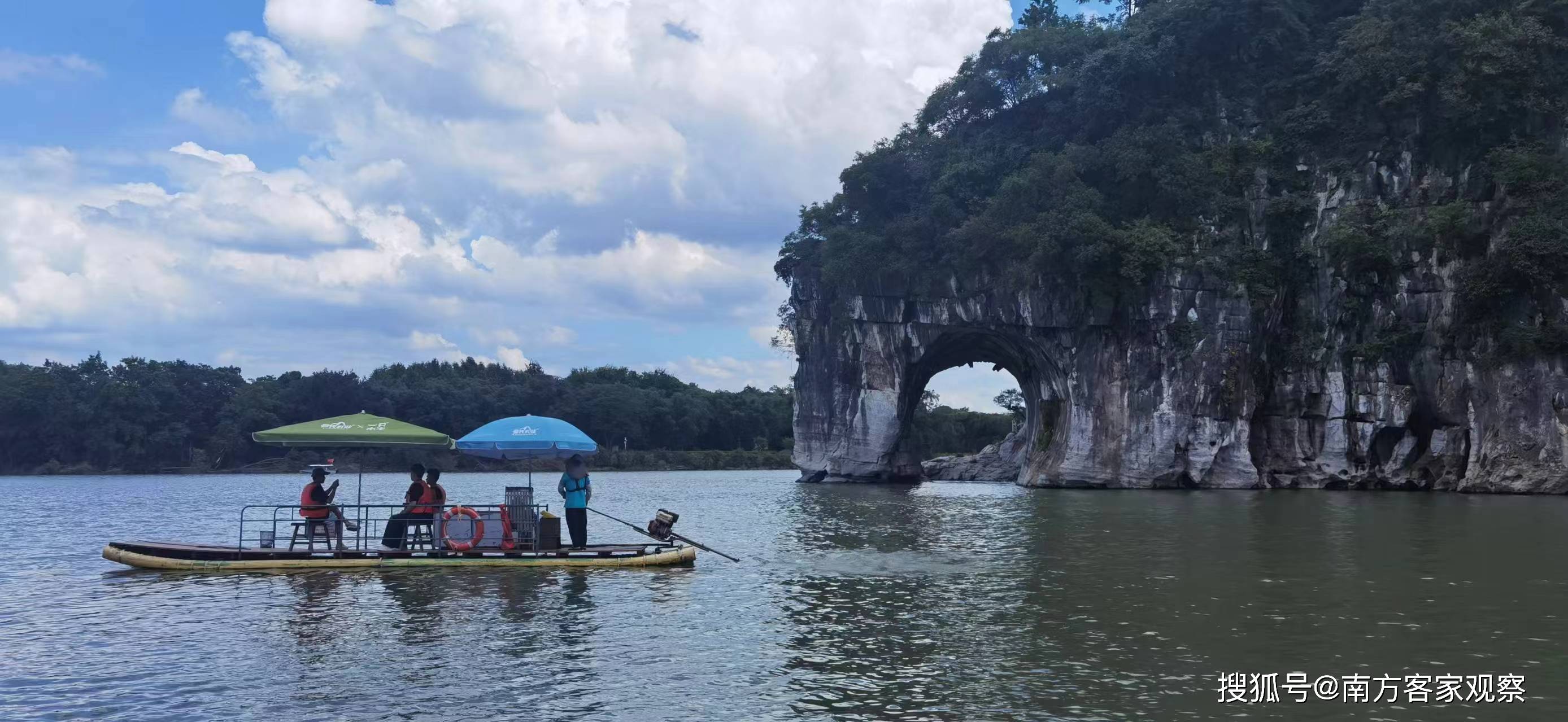 桂林的象鼻山图片图片