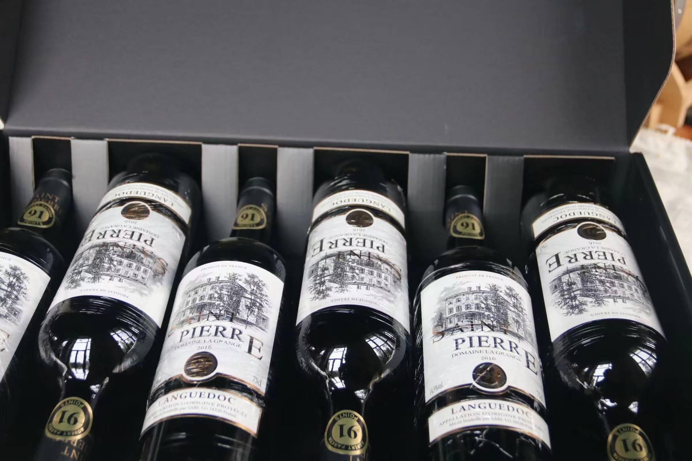 百锐国际这边本身就有很多不错的干红和干白葡萄酒,像是来自法国罗讷