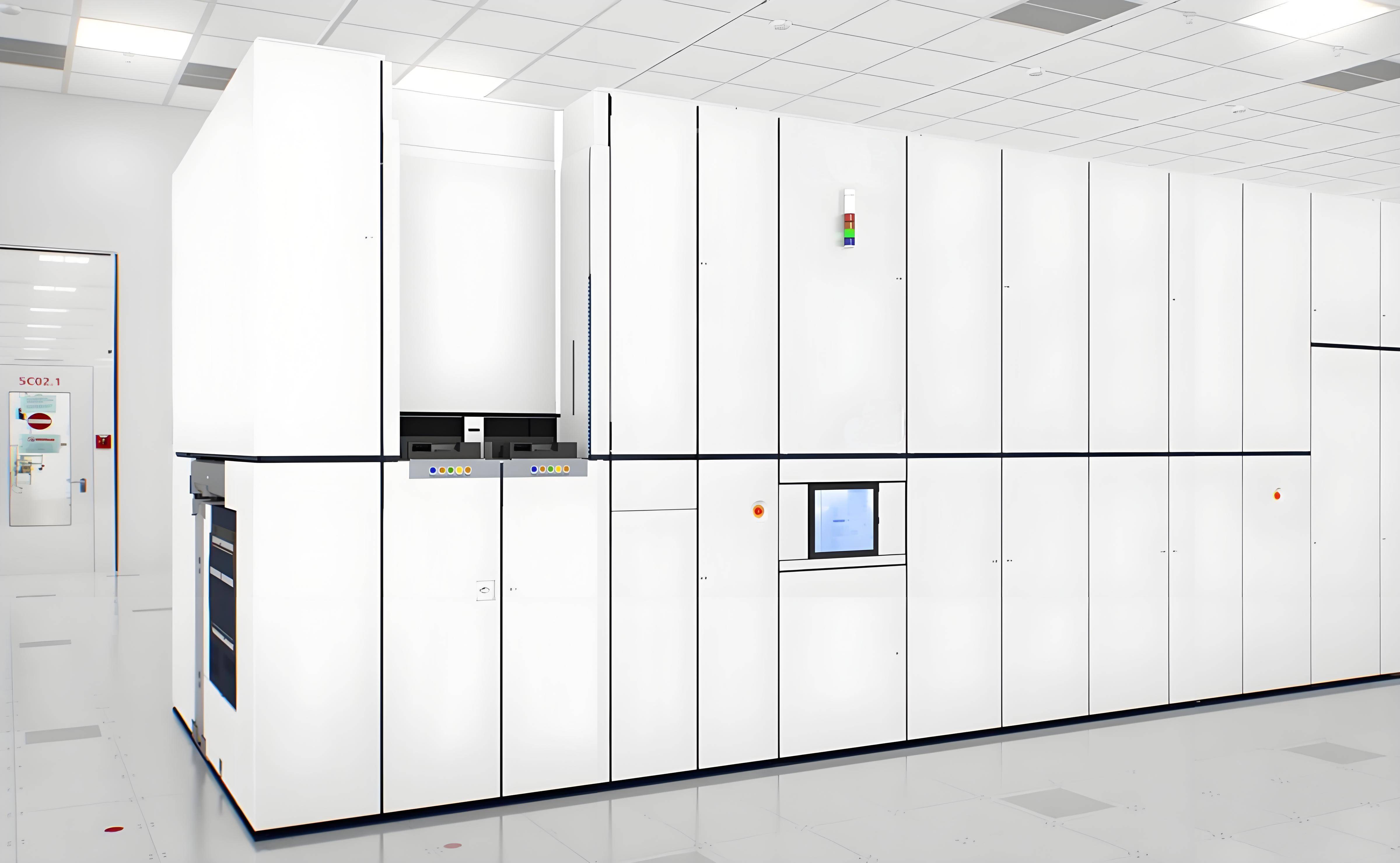  p>蚀刻机的使用寿命和加工精度的稳定性不仅取决于机器本身的性能