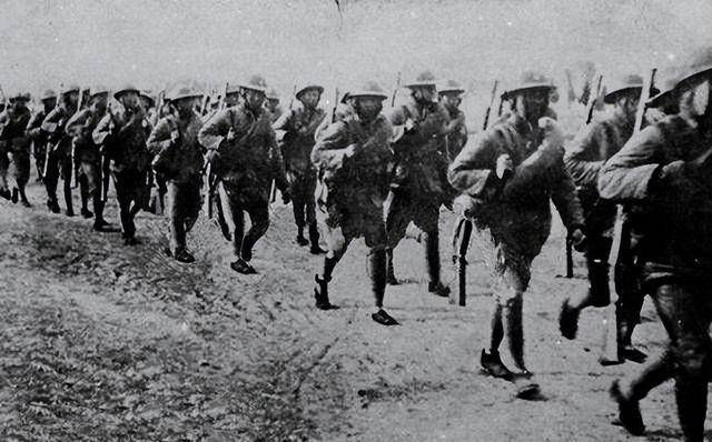 1937年,全面抗战爆发前,广东粤军因何从15万削减到了10万人?