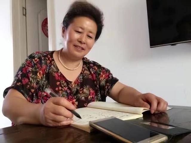 美女特务张春莲:为掩盖身份嫁一老农,潜伏大陆30年还生8个孩子