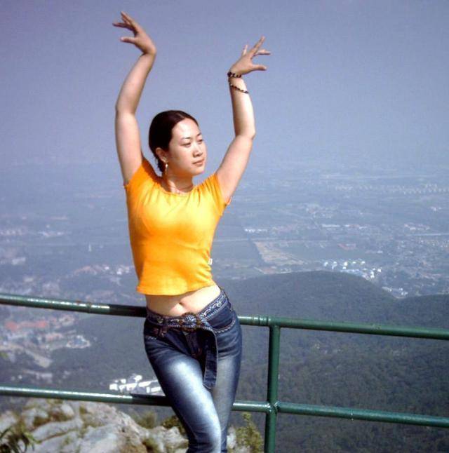 16年前的芙蓉姐姐,曾遭全网嘲笑谩骂,如今43岁身家上亿