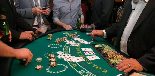 最强大脑郑才千:赢钱比吃饭简单,逢赌必赢被赌场拉入黑名单