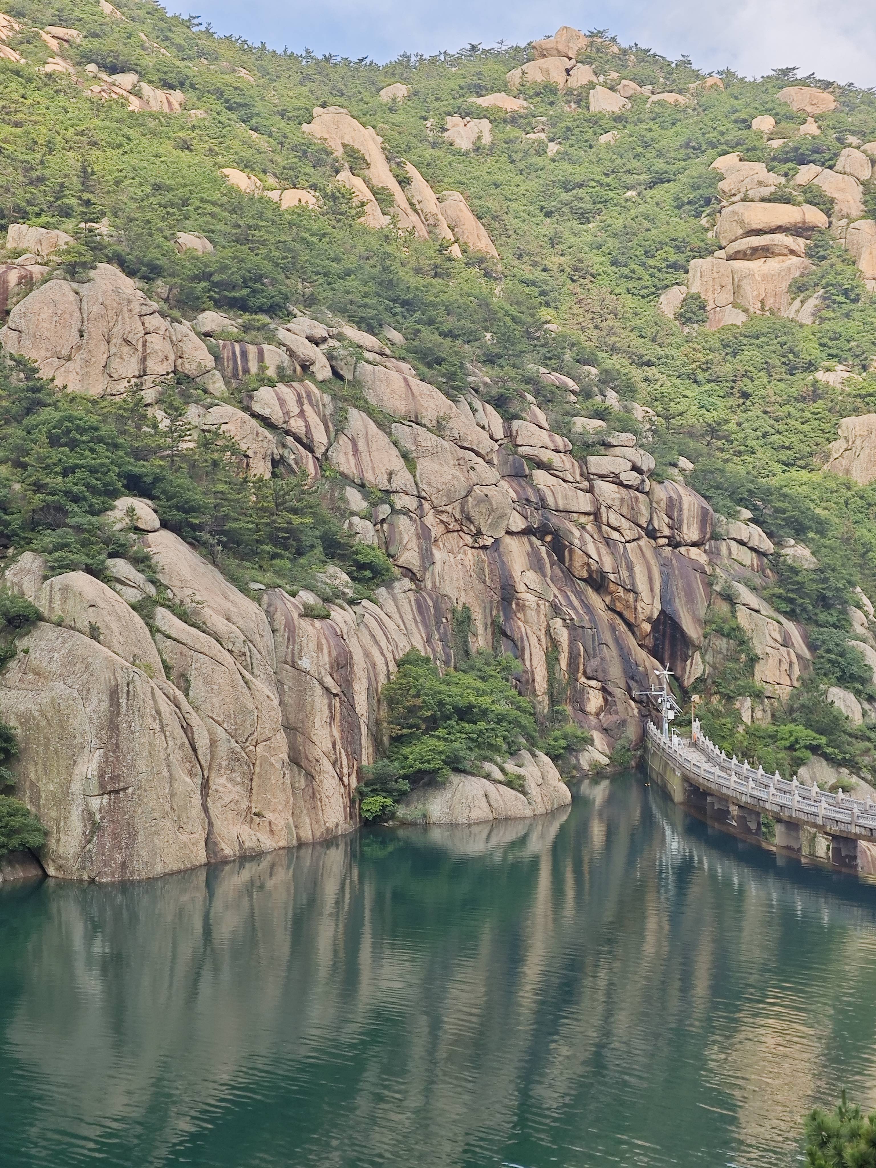 沂蒙霞客行 崂山八水河山海奇观