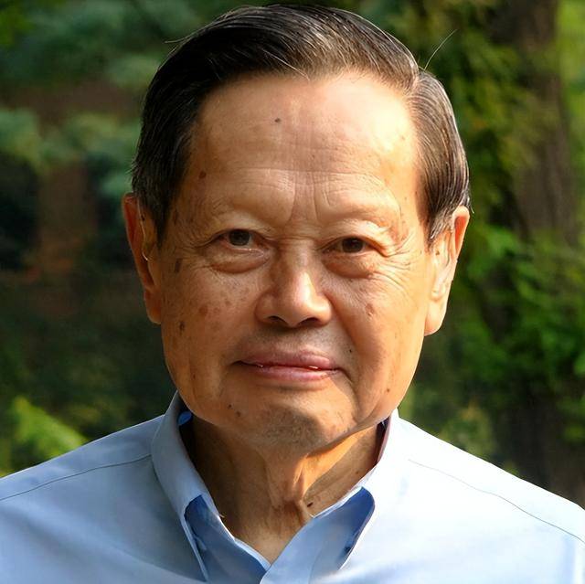 世人知杨振宁82岁娶妻,却少有人了解他与前妻杜致礼的爱情故事