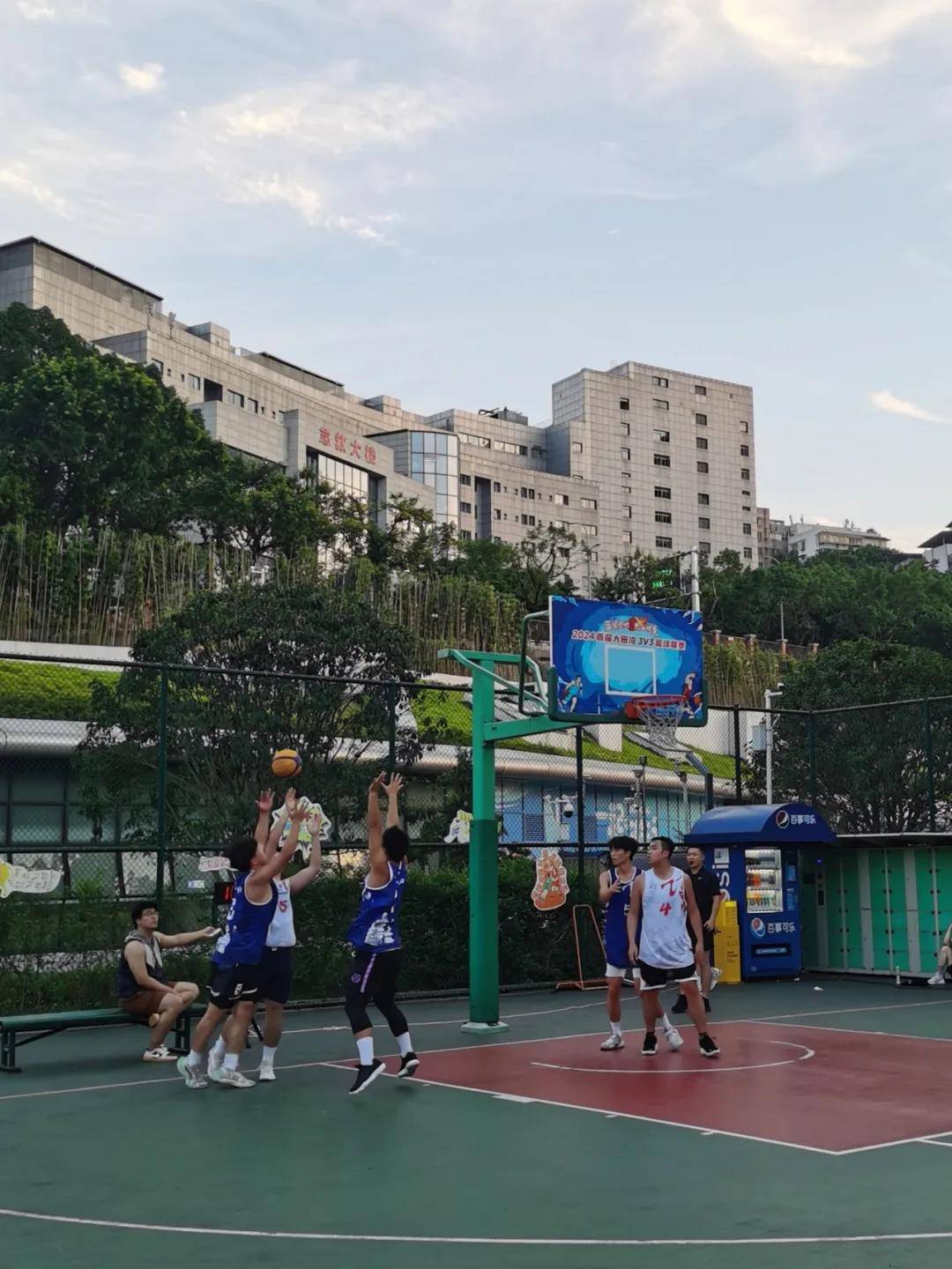 3个月100多场!大田湾3v3篮球联赛第一阶段比赛结束