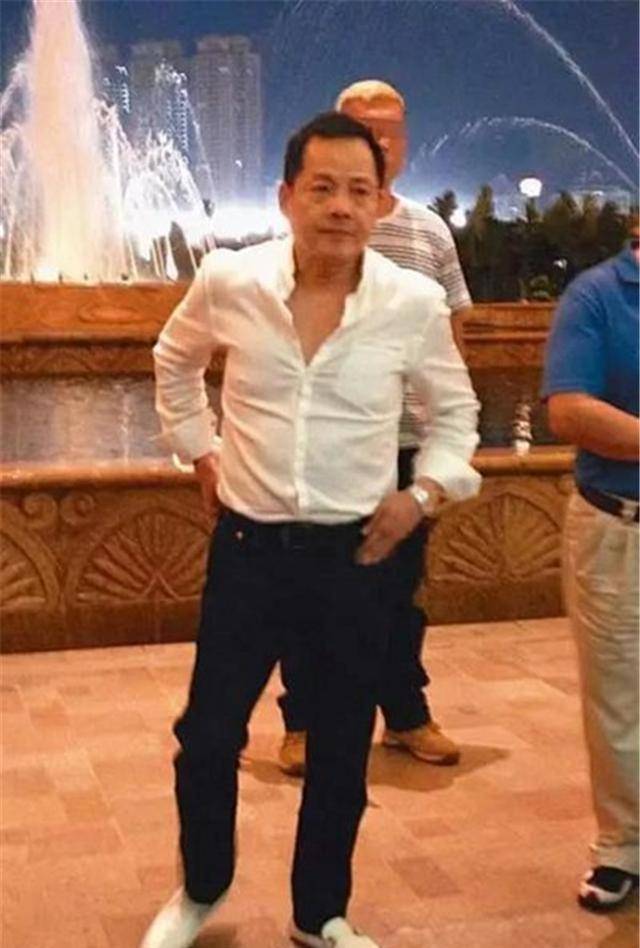 "澳葡教父"——"崩牙驹"尹国驹的江湖路_澳门_黑帮_电影