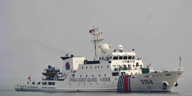 中国海警新装备威慑力十足,装备76毫米舰炮,堪称海警中的巨无霸