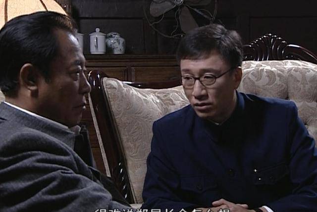 《潜伏》中余则成为什么要帮陆桥山求情,而不是乘机除掉他?