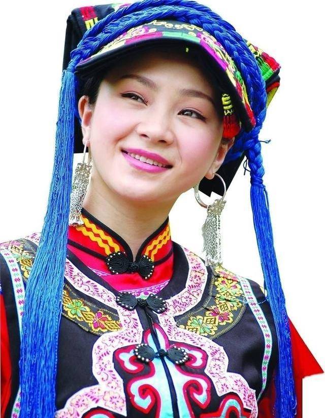 从天仙妹妹到康巴男孩,"演员"在变,其中的套路却没变