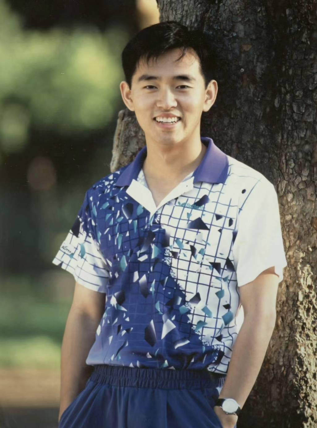 孔令辉在担任教练后,成功指导丁宁和刘诗雯分别成为女子单打大满