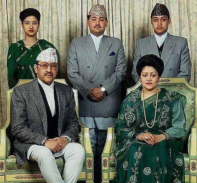 19年前的尼泊尔王宫惨案:王室遭枪杀灭门,王储仅在位2