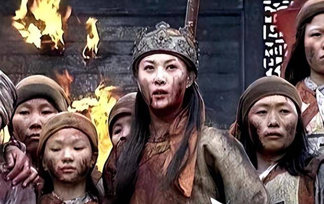 太平天国灭亡时有多惨,主帅枪击爆头身亡,三千女兵自焚殉国