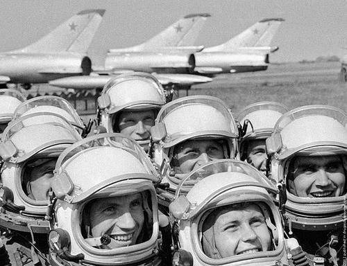 苏联空军上尉抛妻弃子,叛逃到美国,他最终的结局怎么样?