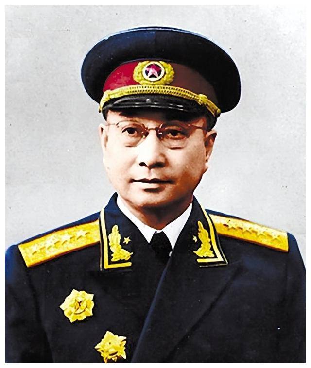 1977年,73岁的黄维在方志敏墓前泣不成声:我辜负了你的期望