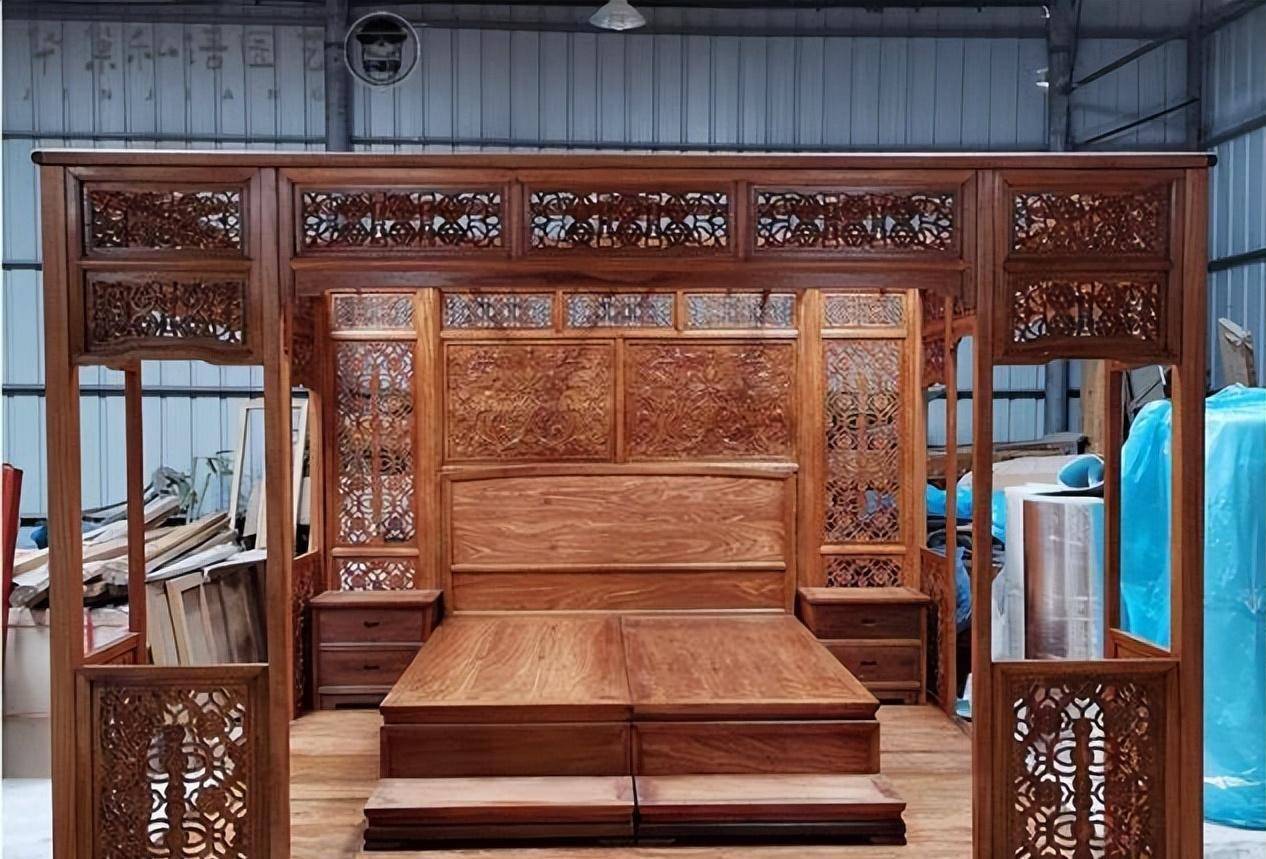 福建发现清朝3吨重龙床,学者要求上交,收藏者:给我5个亿