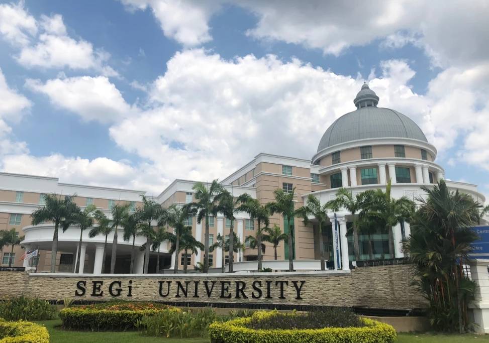 马来西亚世纪大学专业全览:探索多元化教育领域的广阔选择