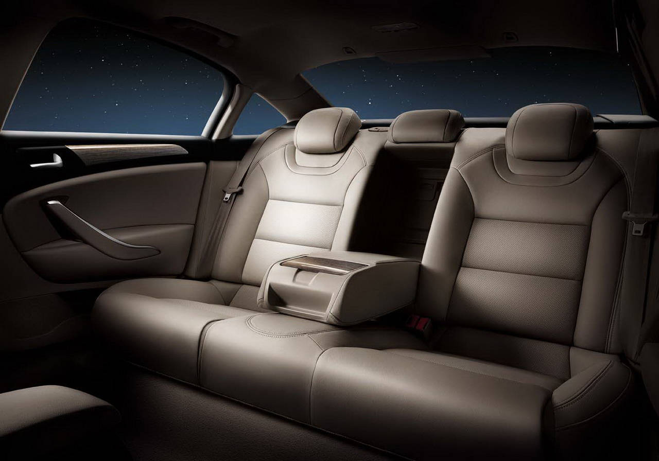 升级改装汽车内饰座椅真皮牛皮:汽车皮打造专属奢华驾乘体验