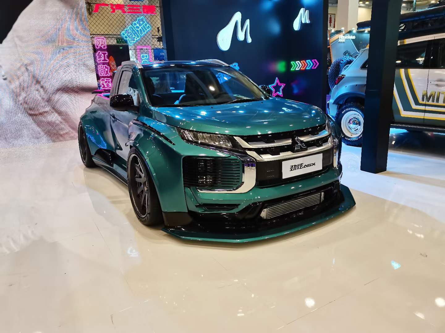 三菱劲炫:airbft 气动避震,打造个性座驾