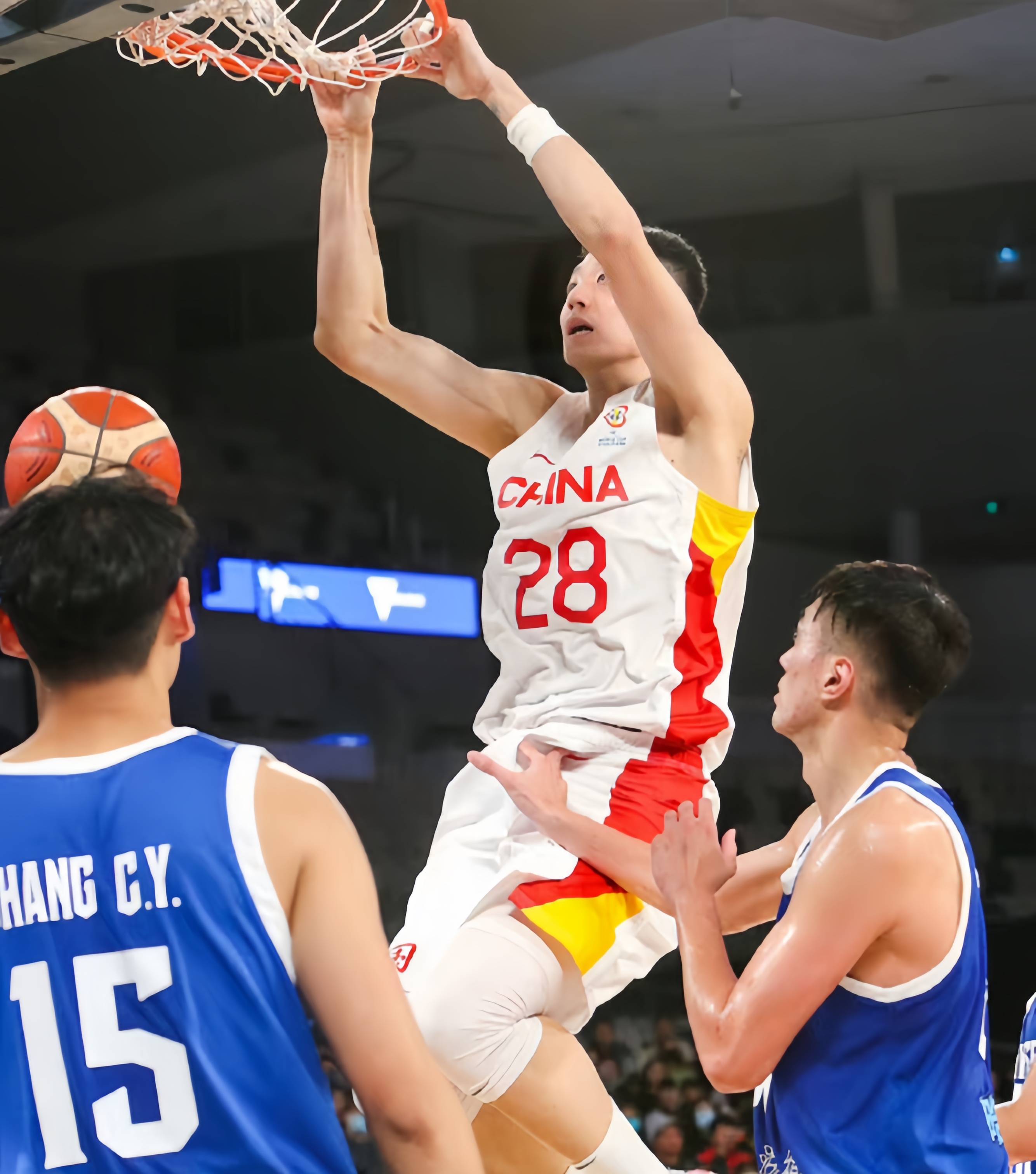 易建联排第一,现役第一人在内,一人很可惜_周琦_内线_王哲林