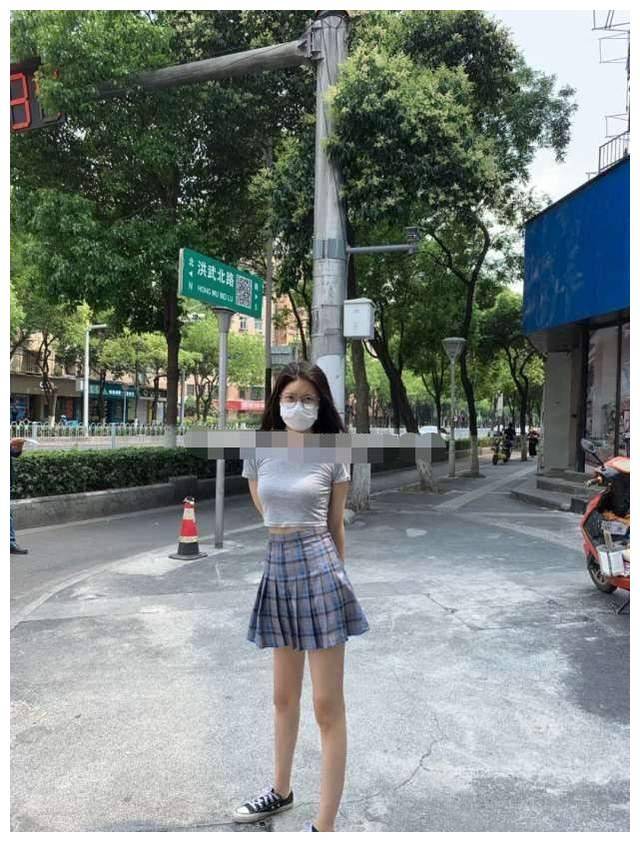 一年前,21岁的花季少女李倩月被其男友和两个同谋者诱骗至云南勐海