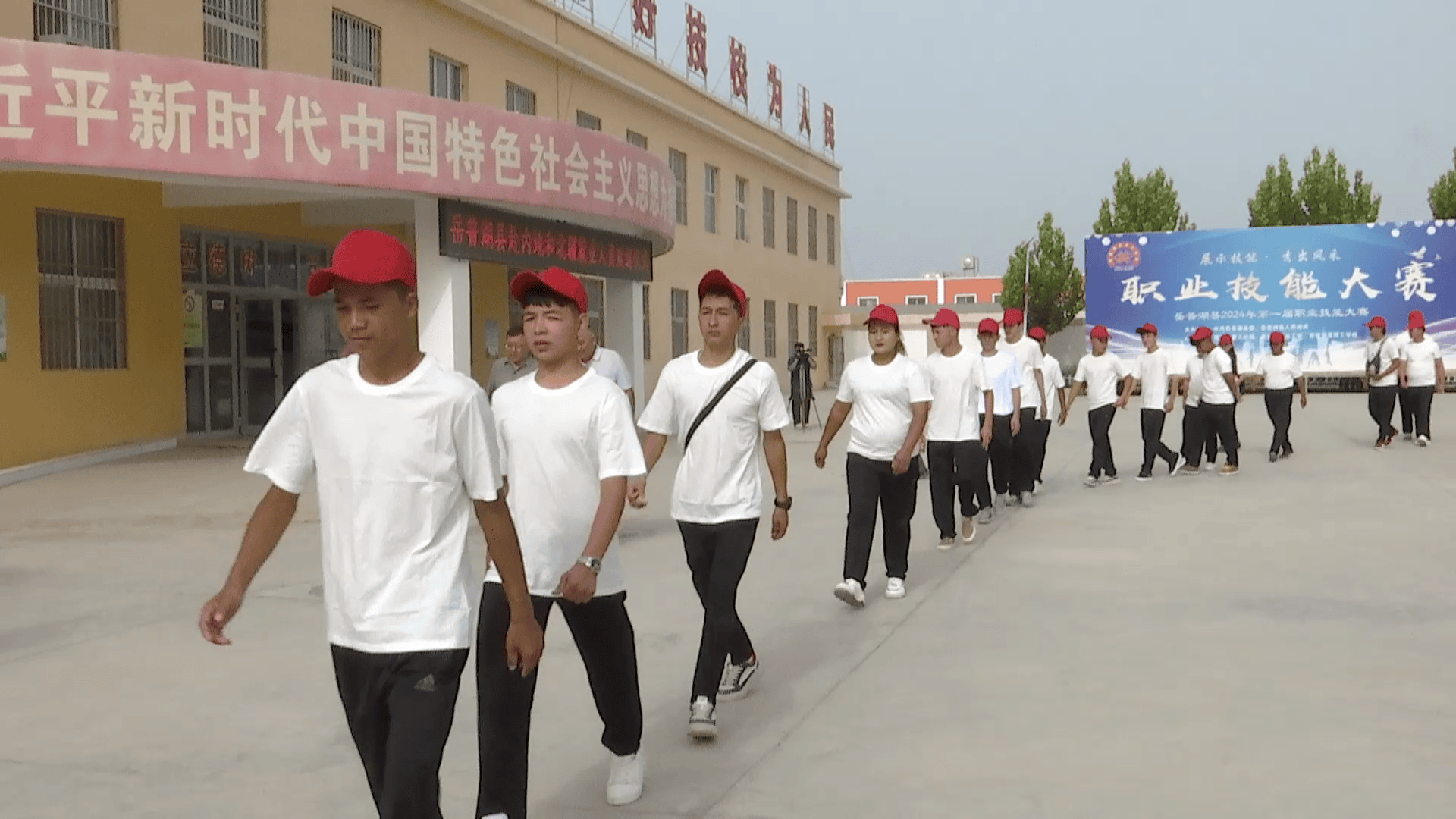 岳普湖县阿其克乡中学图片