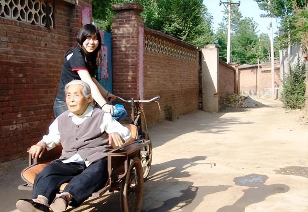 自杀未遂27岁创业,上春晚的西单女孩今成上亿总裁_任月丽_生活_北京