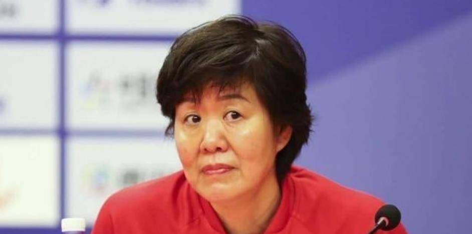 后来的她结局如何?这段采访之后,女排史上从此没有张锦文的身影.