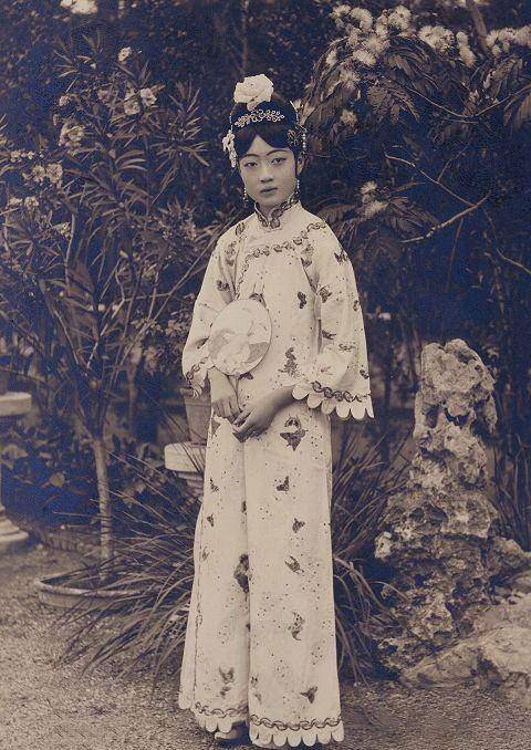 1953年傅玉芳临死前向丈夫刘振东坦白:我就是文绣,溥仪是我前夫