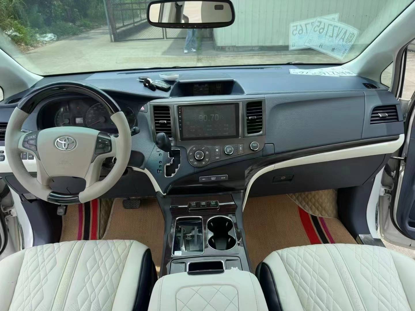 豪车微信号 hjscpf888总结内饰配置花了10几万 高配稀有顶级 真皮七彩