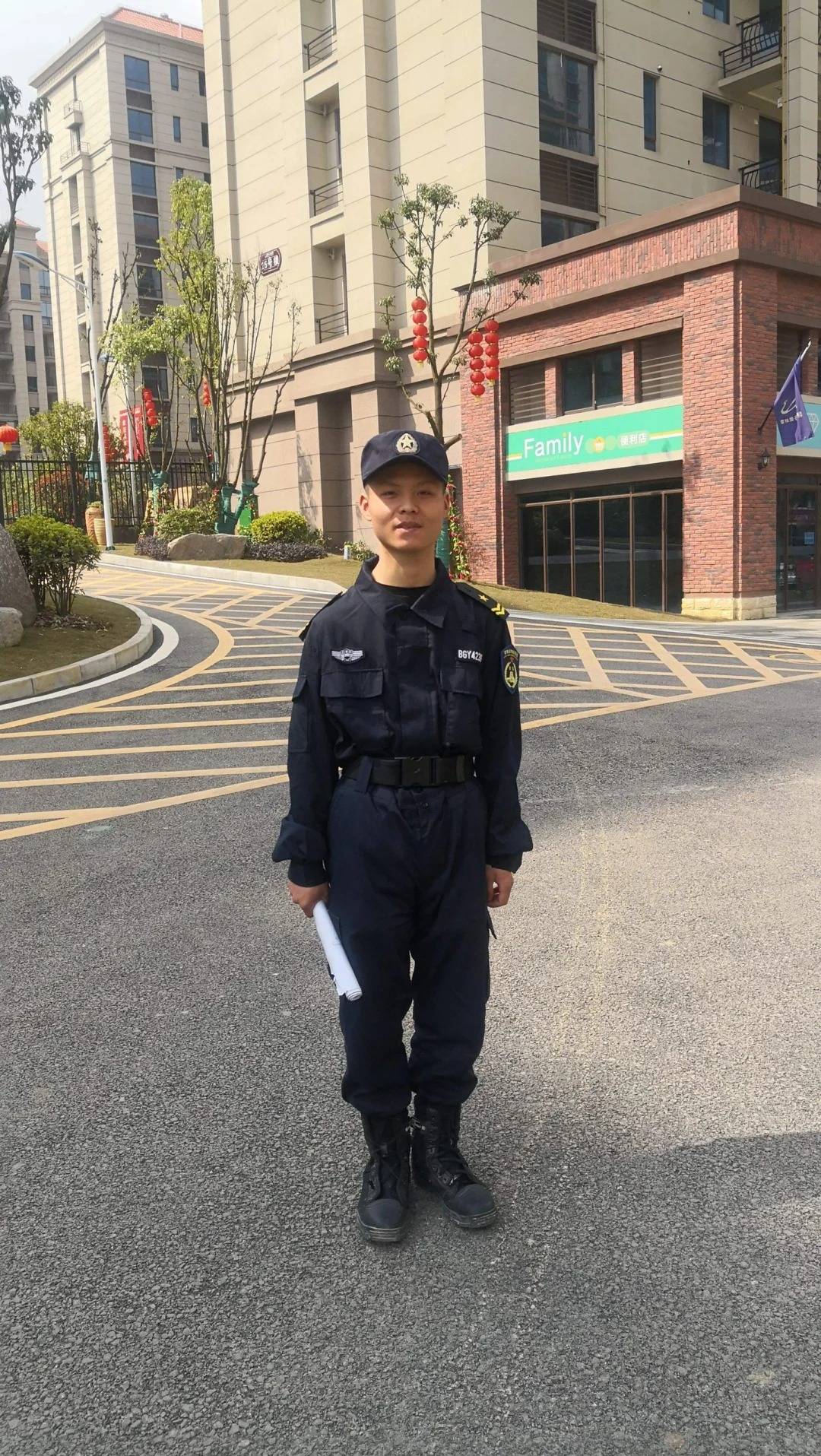 现在申请一个保安服务许可证拿到证需要多少钱?