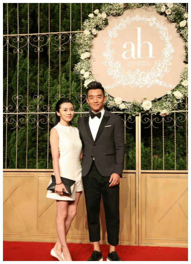 重温黄晓明baby奢华世纪婚礼!多对夫妻嘉宾如今都已离婚!